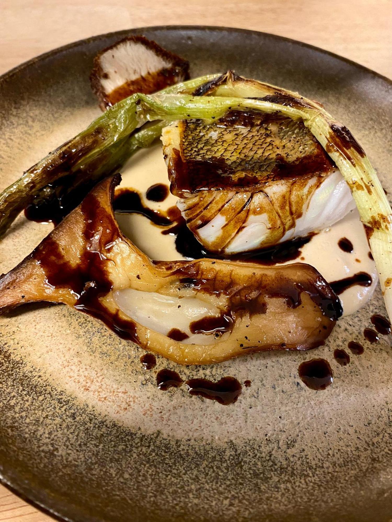Logis & Restaurant Le Cheval Blanc Et Clovis 3*
